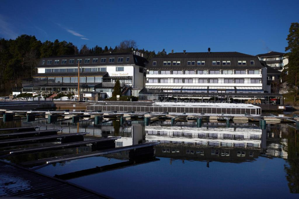 Generalforsamling og medlemsmøte på Holmen Fjordhotell